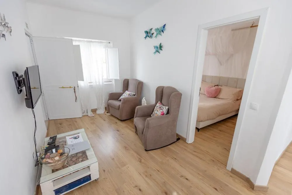 Bed & Breakfast O Quintal Guesthouse Carvoeiro  Portugal