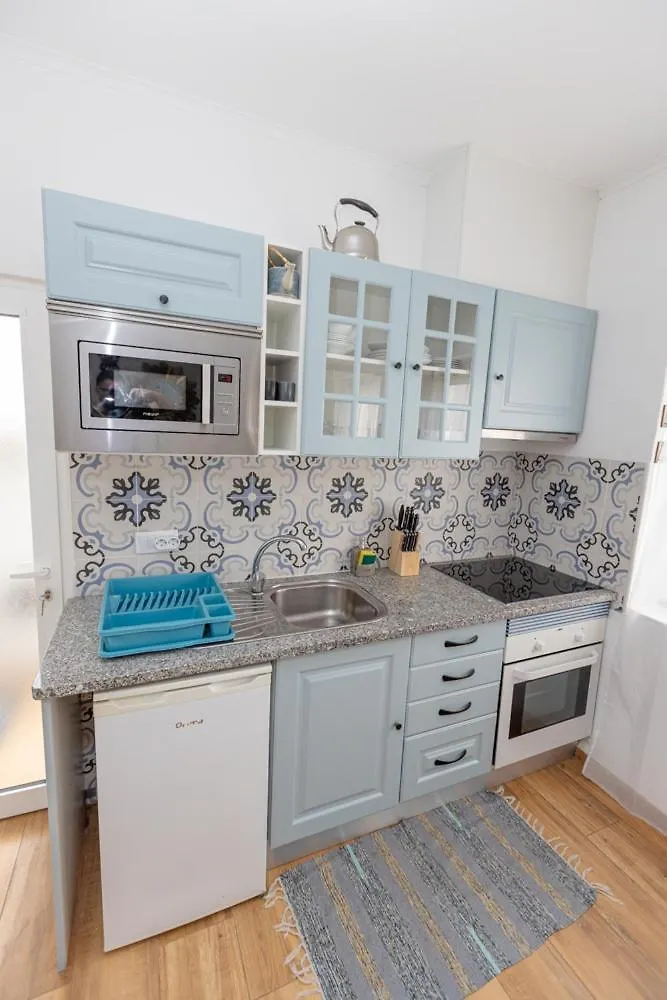 O Quintal Guesthouse Carvoeiro  Bed & Breakfast