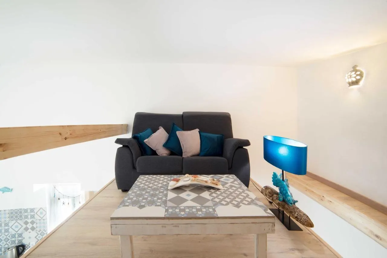 O Quintal Guesthouse Carvoeiro  Bed & Breakfast